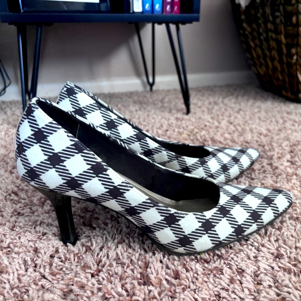Fabric upper heels